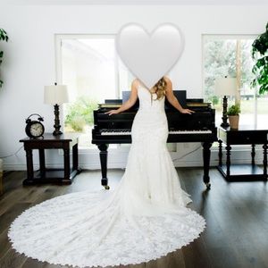 Gorgeous Wedding Gown
